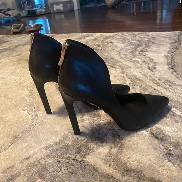 BCBGeneration zipper heels - Picture 2 of 6